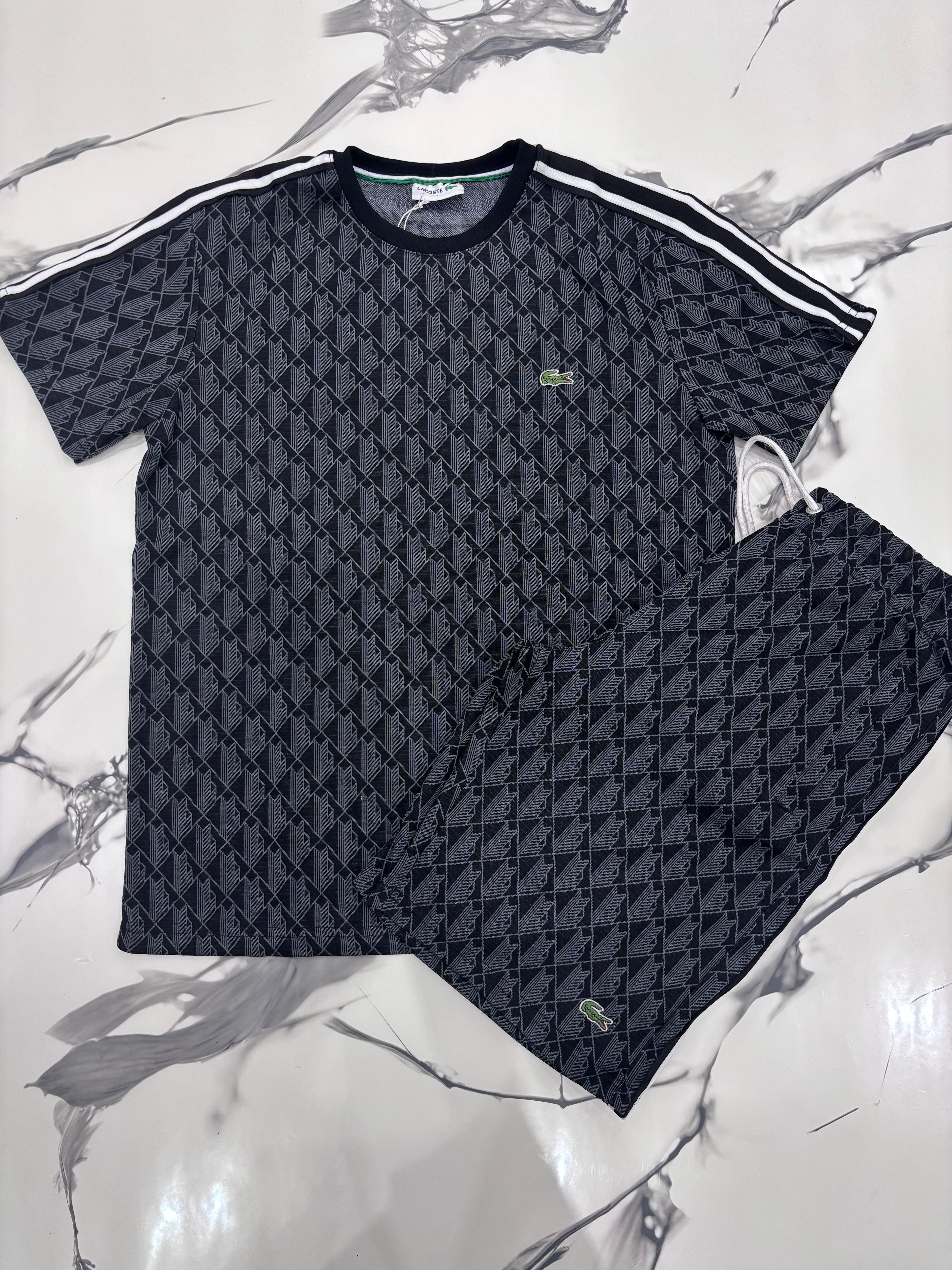 Completo Lacoste nero