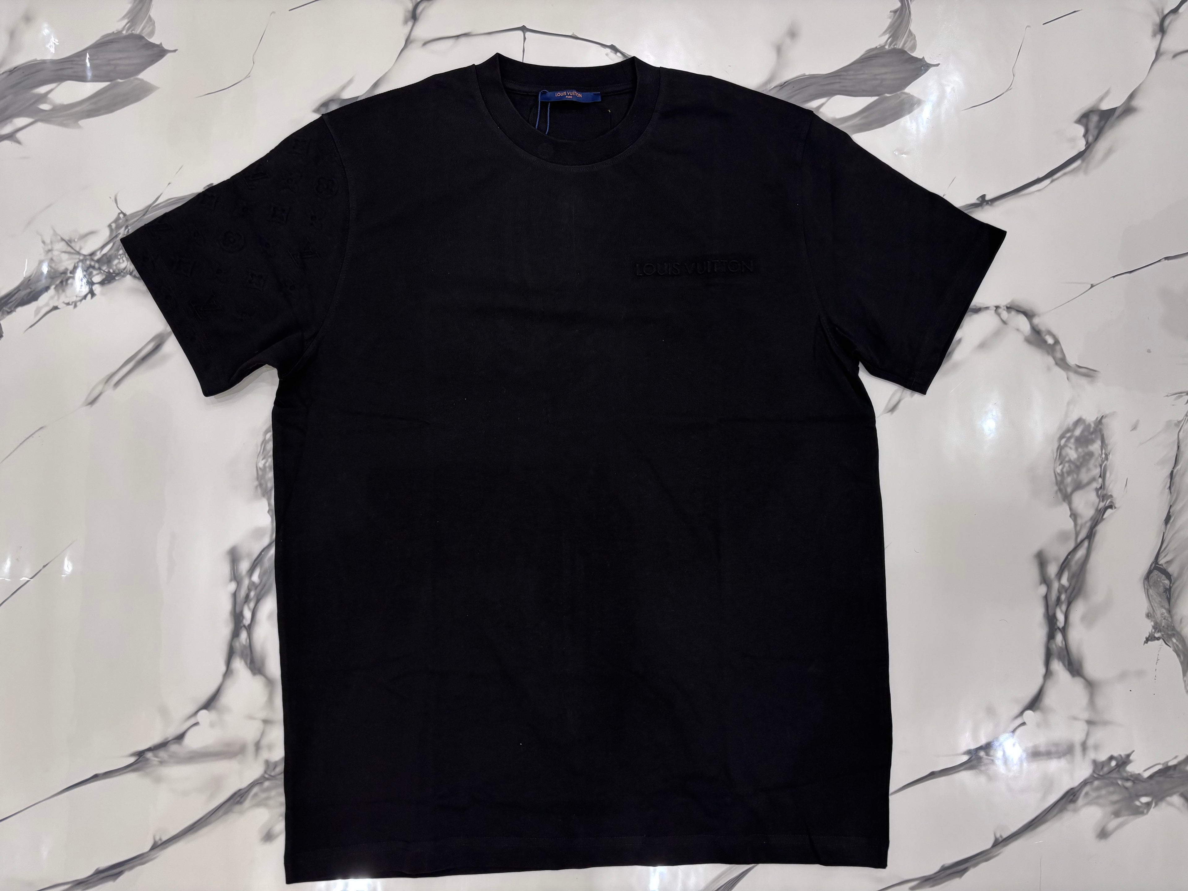 T-SHIRT LV CORSIVO NERA