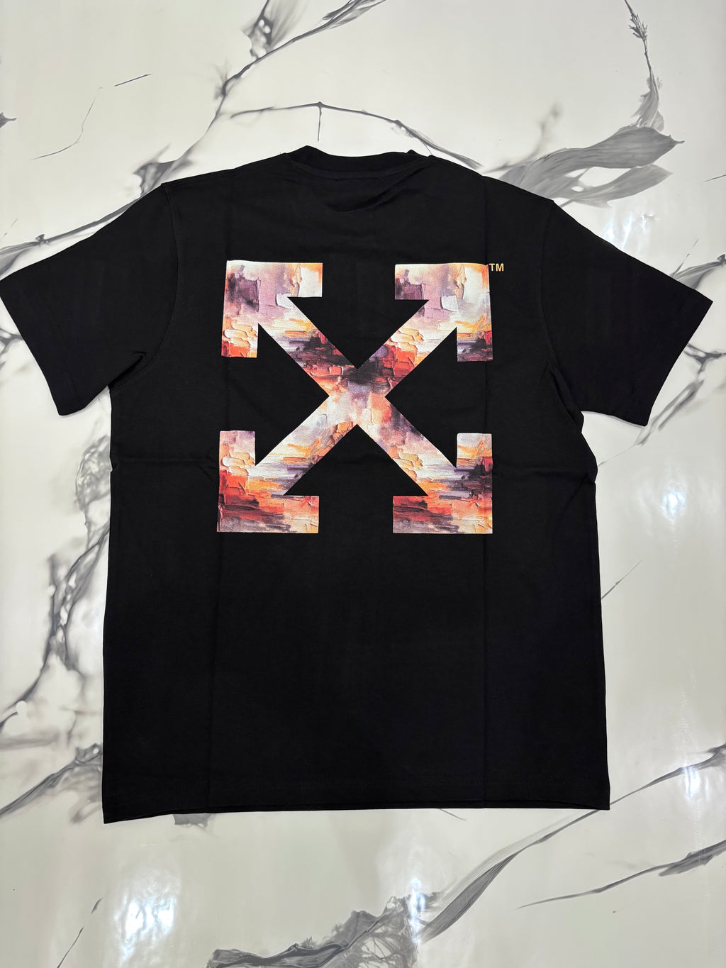 T-SHIRT OFF NERA/ARCOBALENO