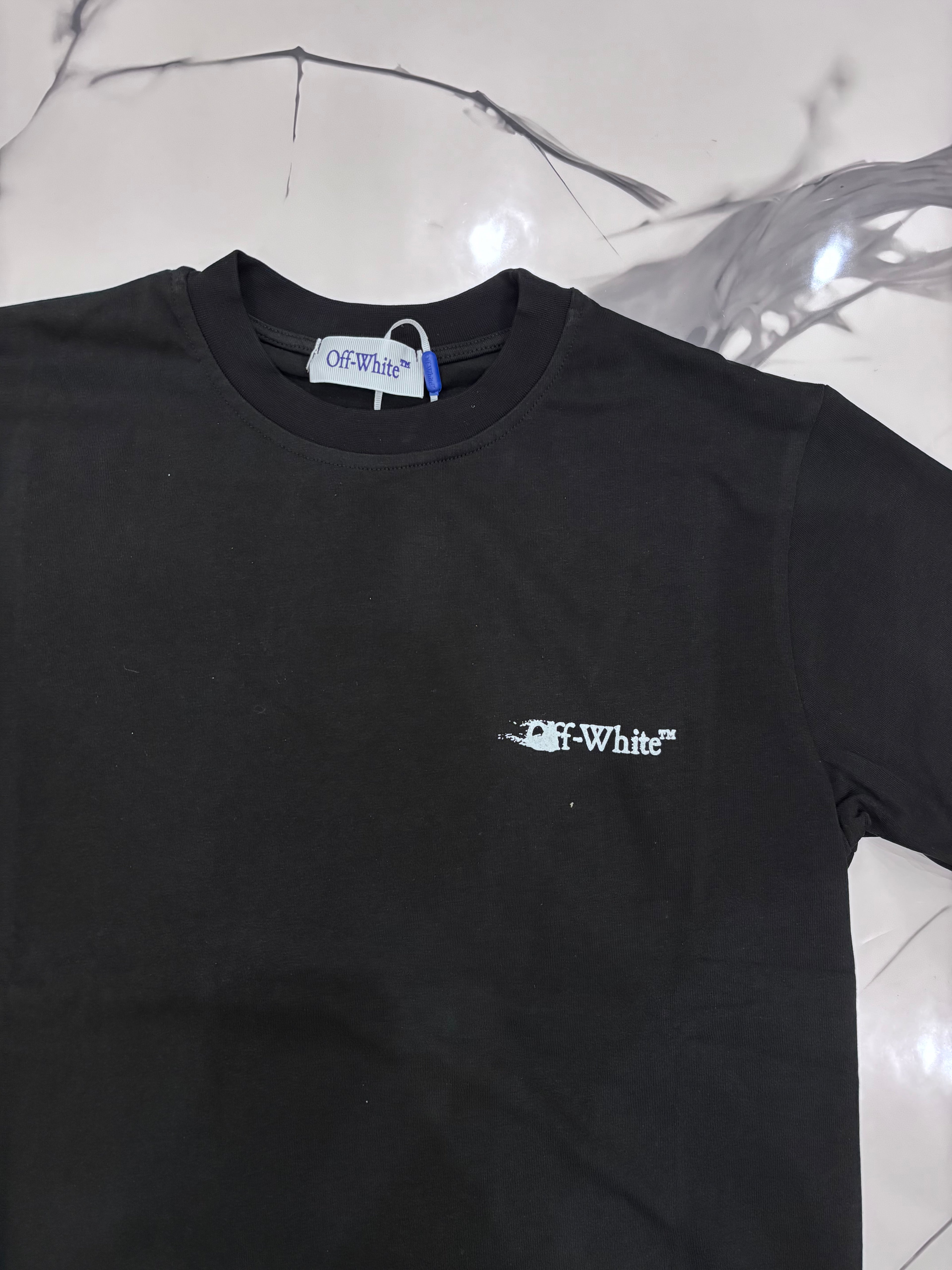 T-SHIRT OFF NERA/BIANCA