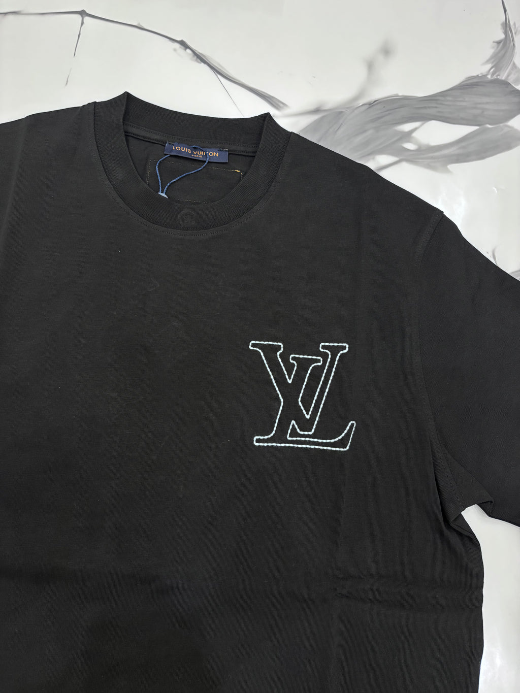 T-SHIRT LV NERA