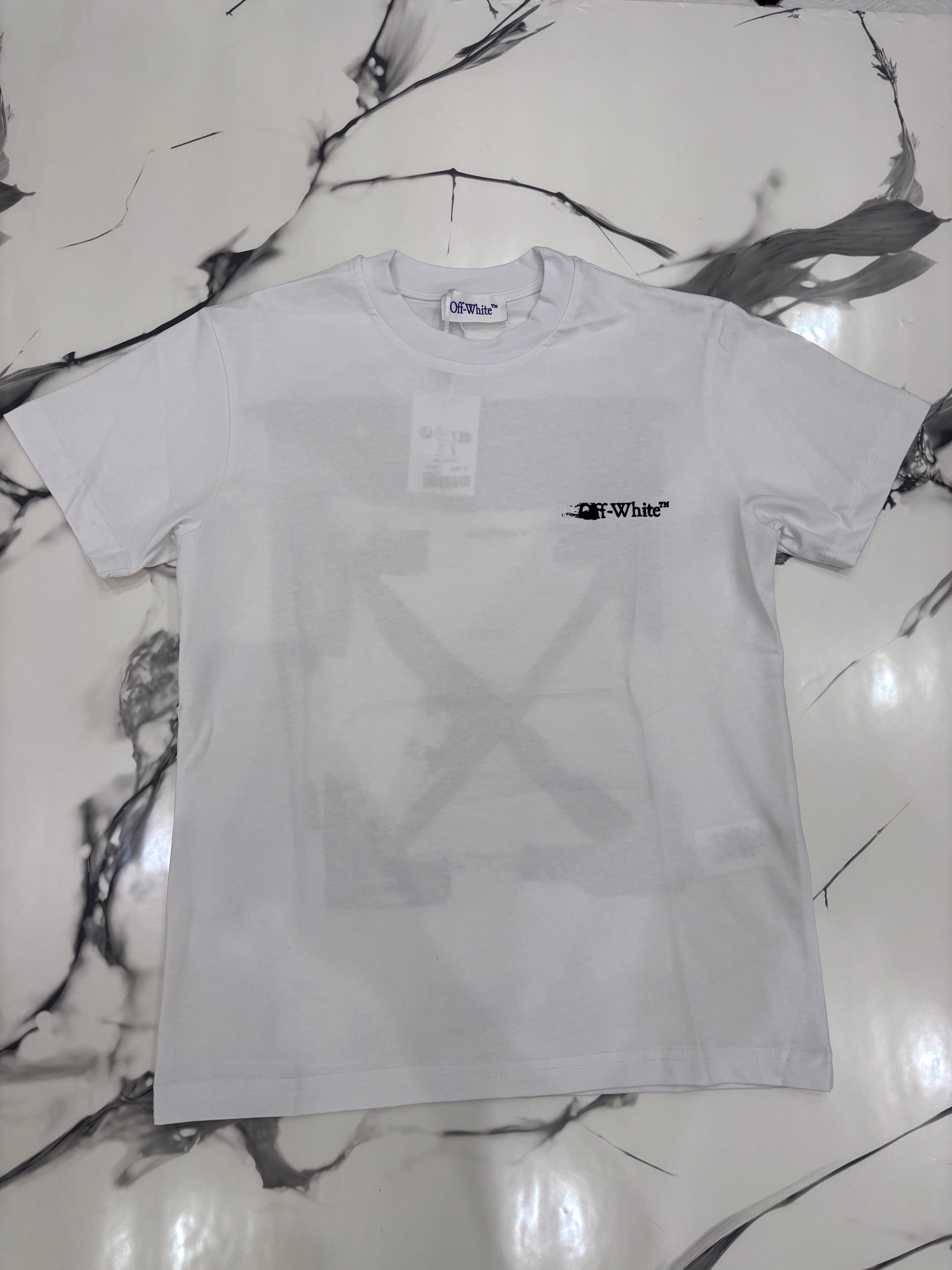 T-SHIRT OFF BIANCA NERA