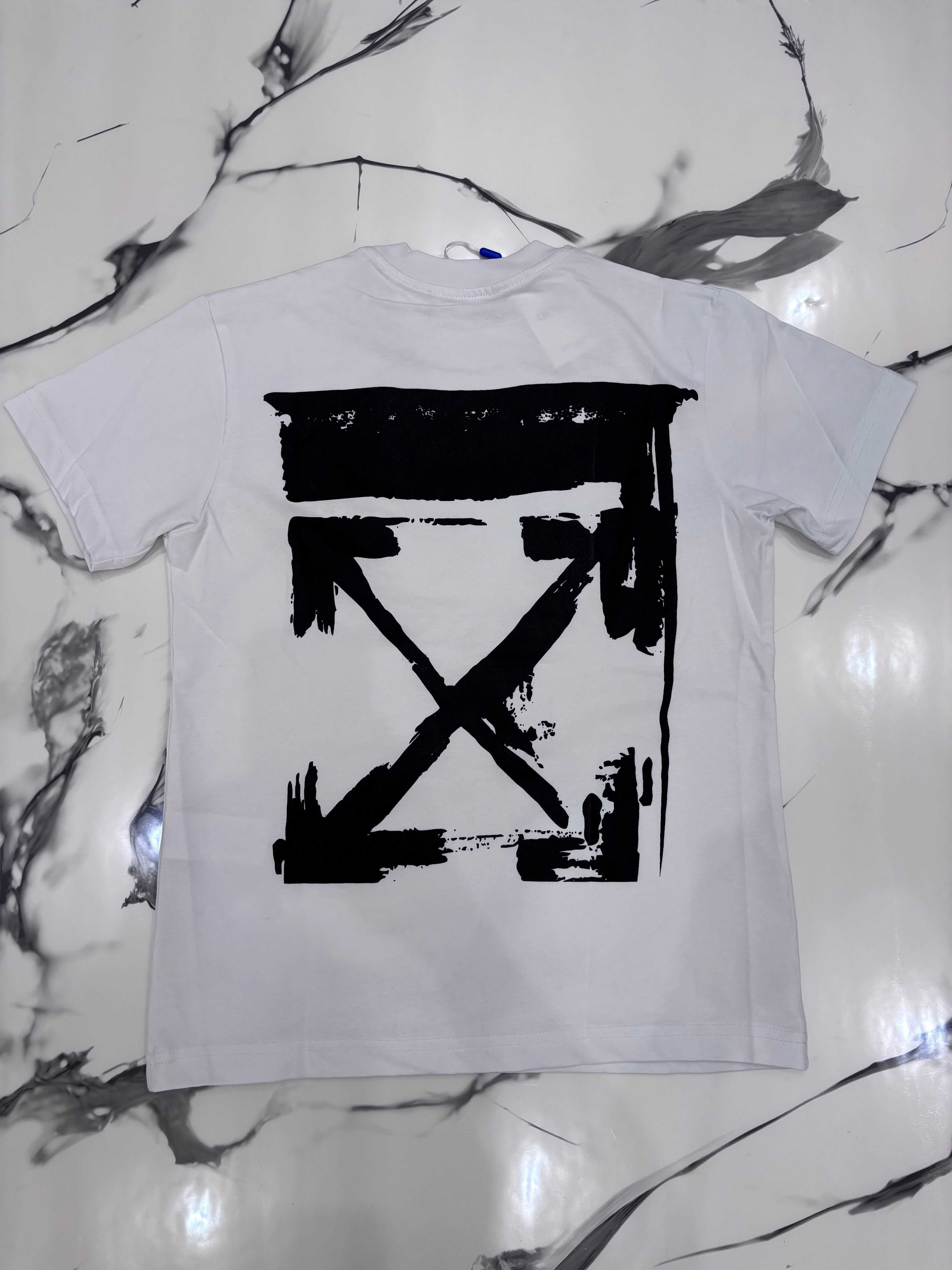 T-SHIRT OFF BIANCA NERA