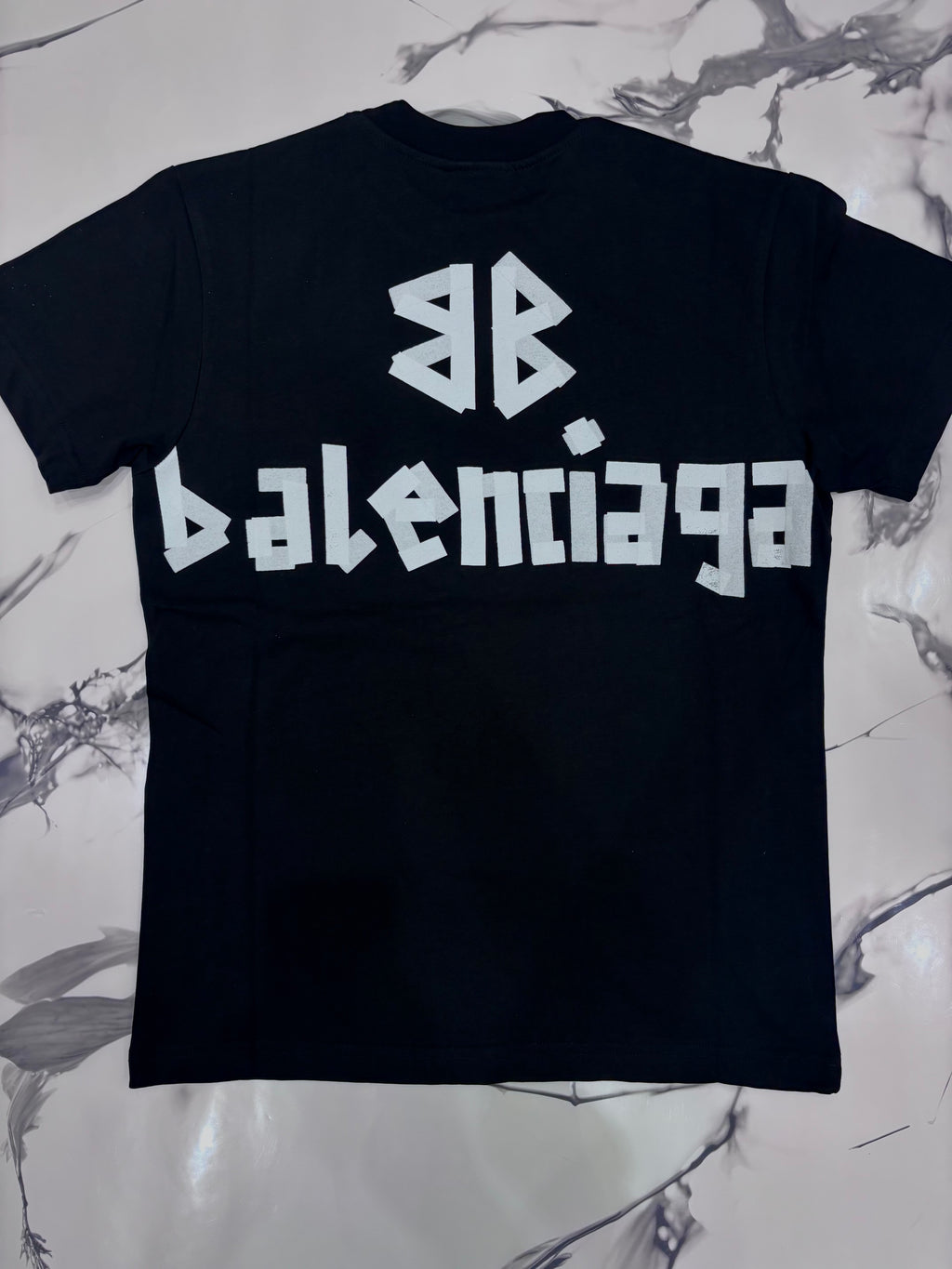 T-SHIRT BALENCIAGA NERA