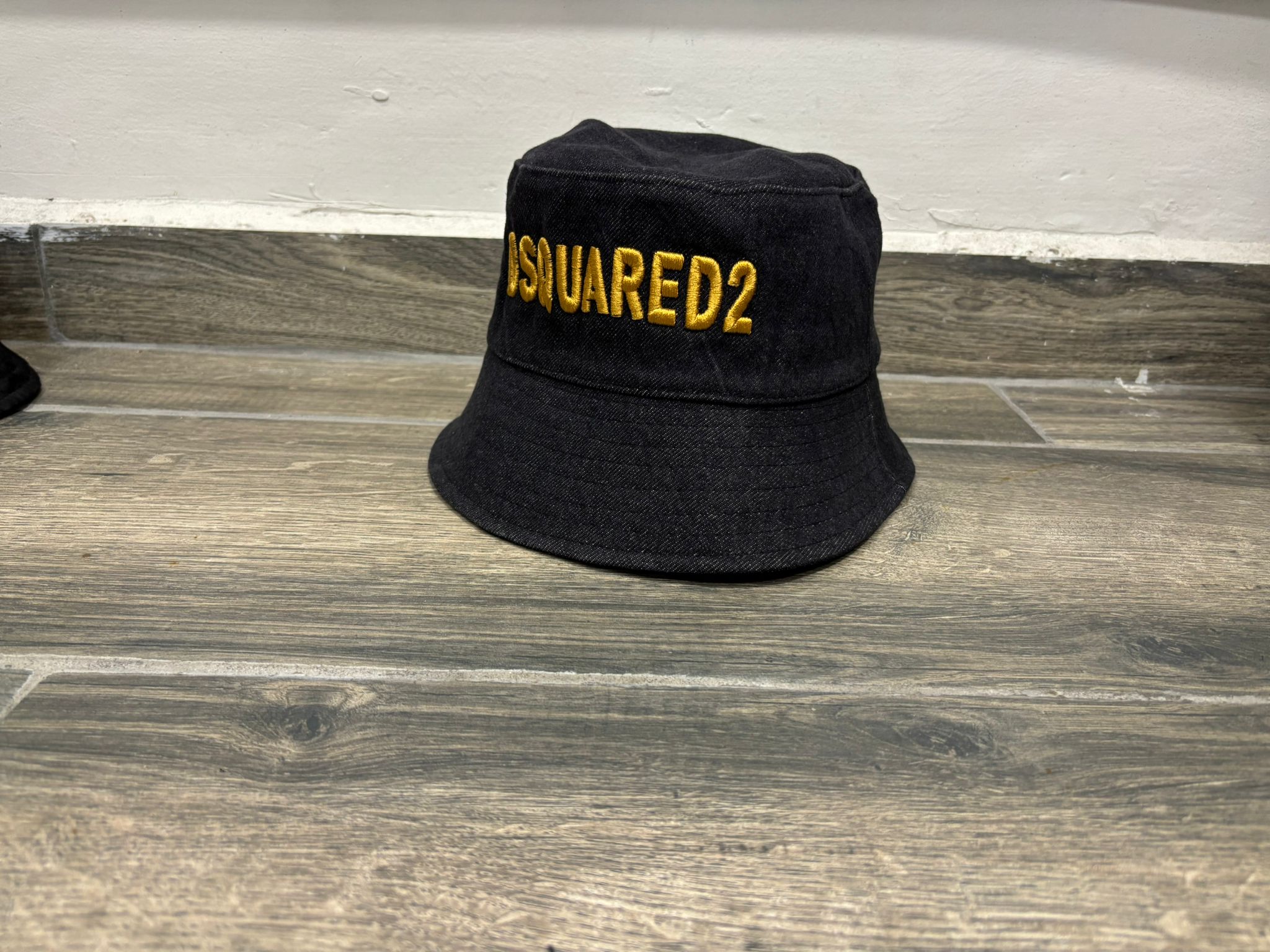 CAPPELLO DSQUARED